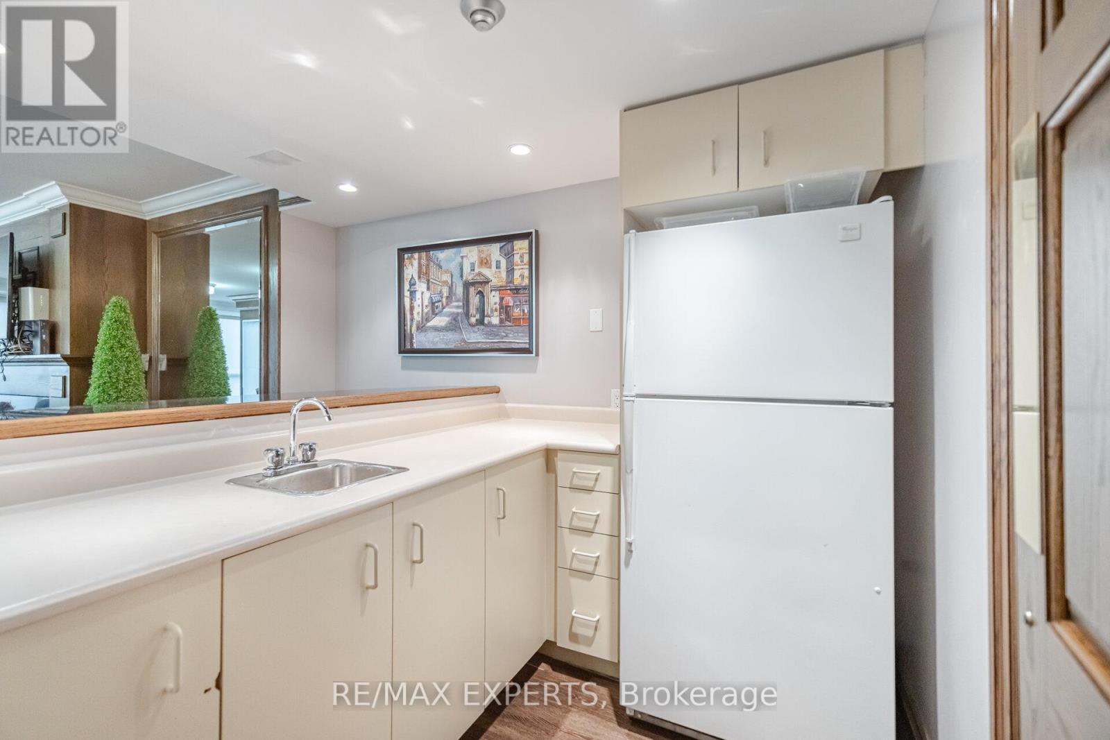 121 Woodbridge Avenue, Vaughan, Ontario  L4L 2S6 - Photo 44 - N12502694