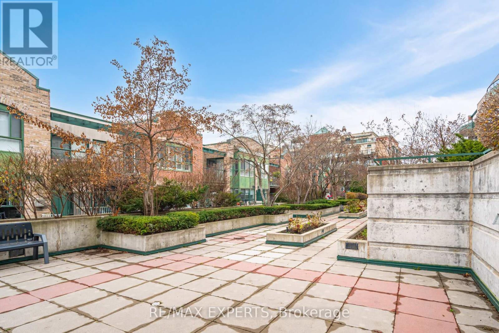 121 Woodbridge Avenue, Vaughan, Ontario  L4L 2S6 - Photo 47 - N12502694