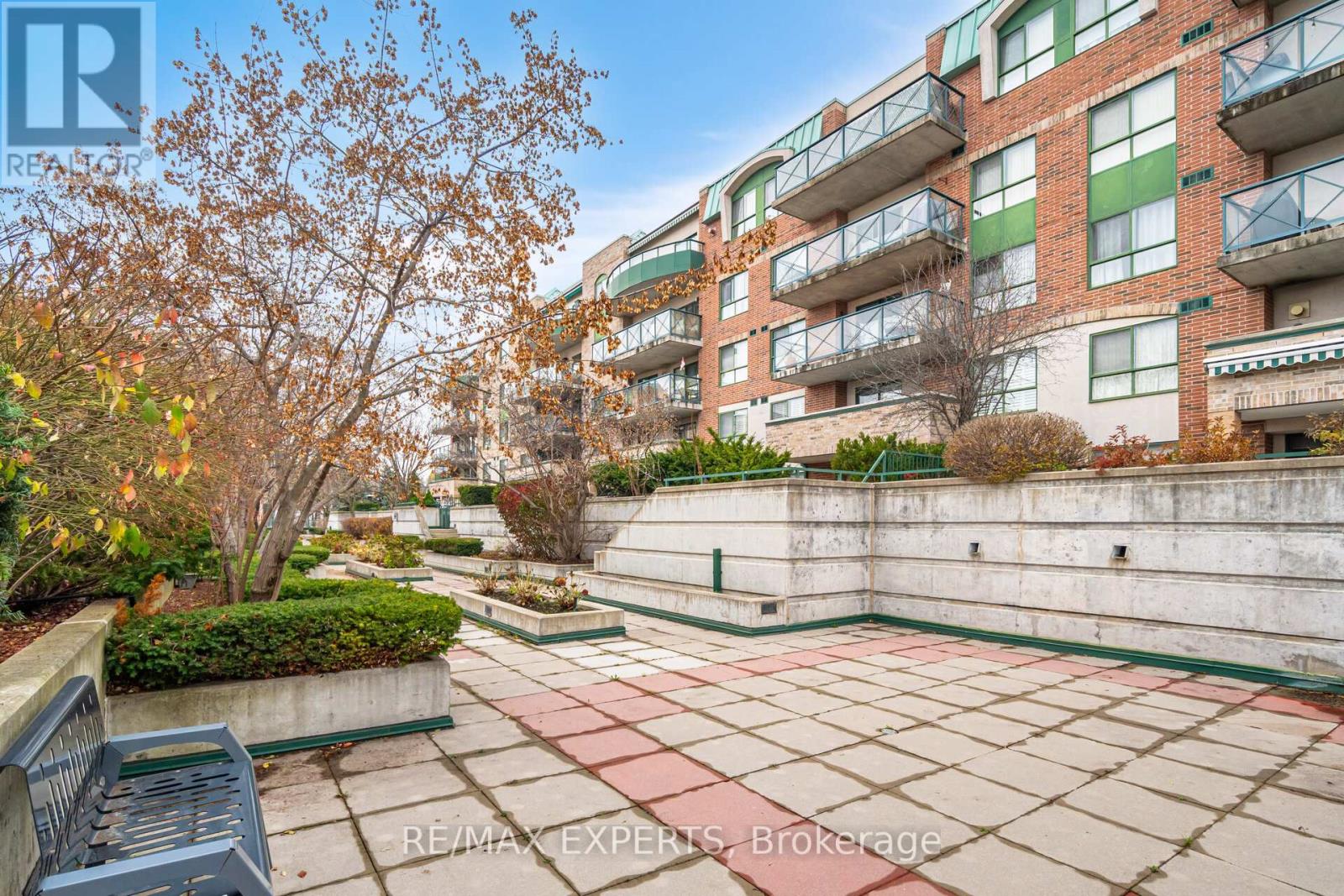 121 Woodbridge Avenue, Vaughan, Ontario  L4L 2S6 - Photo 48 - N12502694