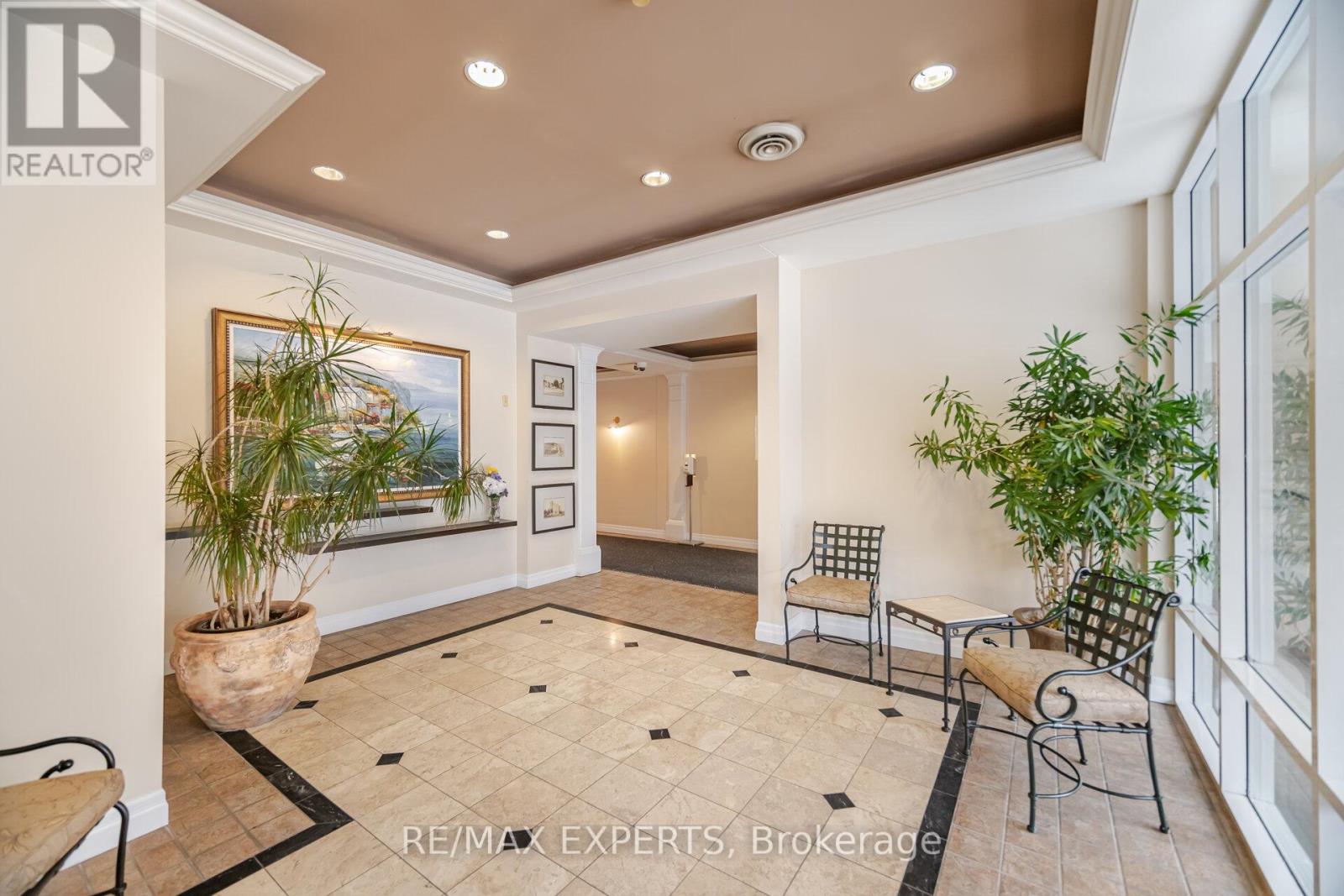 121 Woodbridge Avenue, Vaughan, Ontario  L4L 2S6 - Photo 6 - N12502694