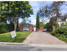 LOWER - 10 JOHNSON ROAD, Aurora, Ontario