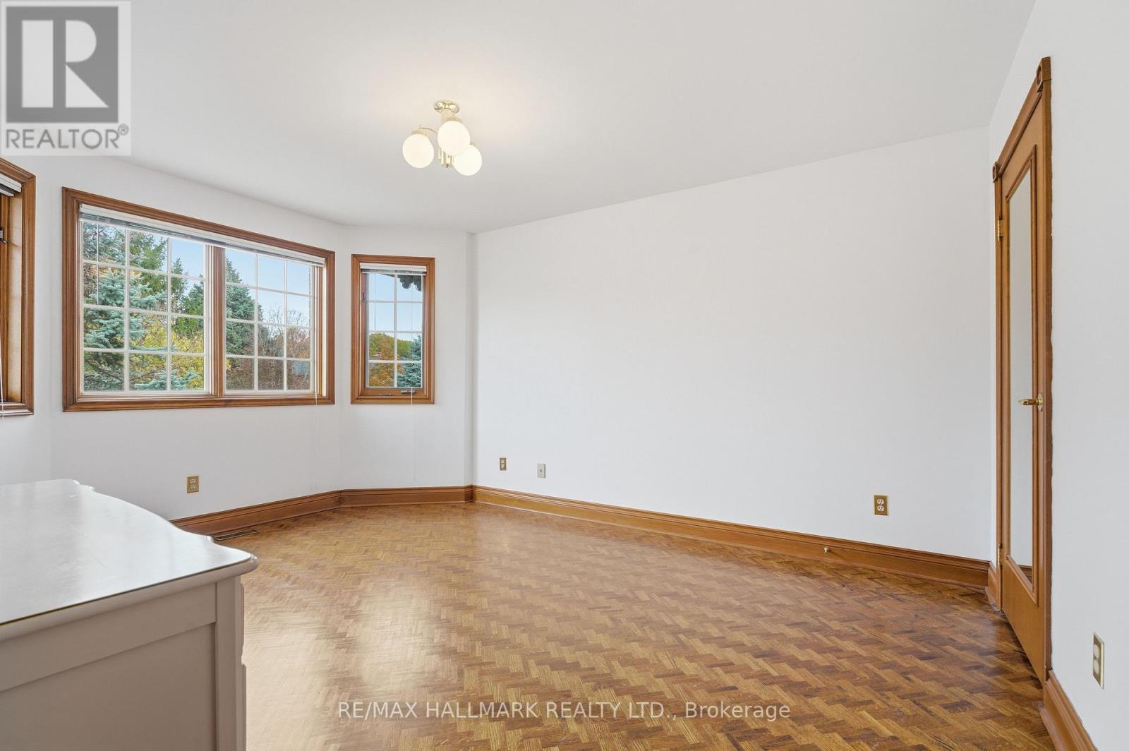 24 Whalen Court, Richmond Hill, Ontario  L4C 9T4 - Photo 29 - N12502736