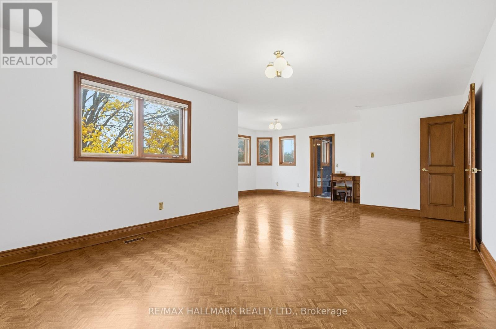 24 Whalen Court, Richmond Hill, Ontario  L4C 9T4 - Photo 35 - N12502736