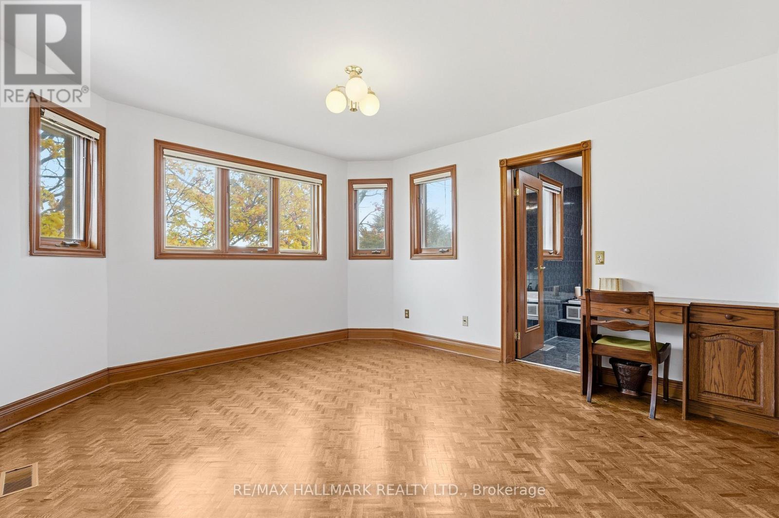 24 Whalen Court, Richmond Hill, Ontario  L4C 9T4 - Photo 37 - N12502736