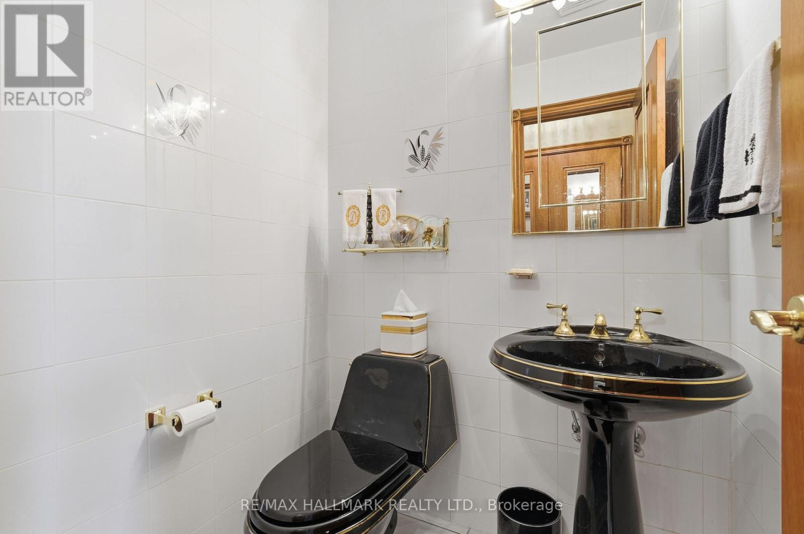 24 Whalen Court, Richmond Hill, Ontario  L4C 9T4 - Photo 40 - N12502736