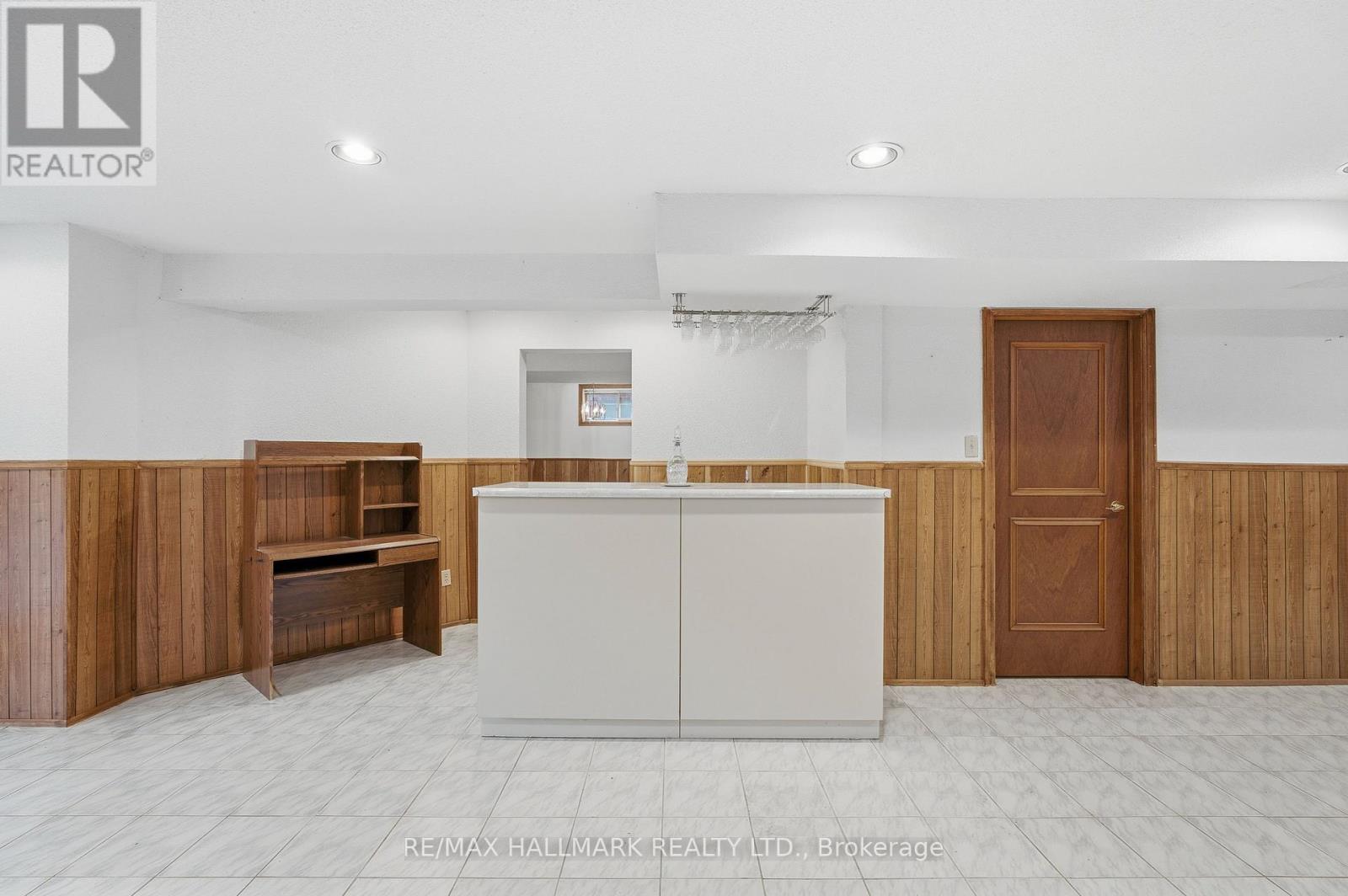 24 Whalen Court, Richmond Hill, Ontario  L4C 9T4 - Photo 43 - N12502736