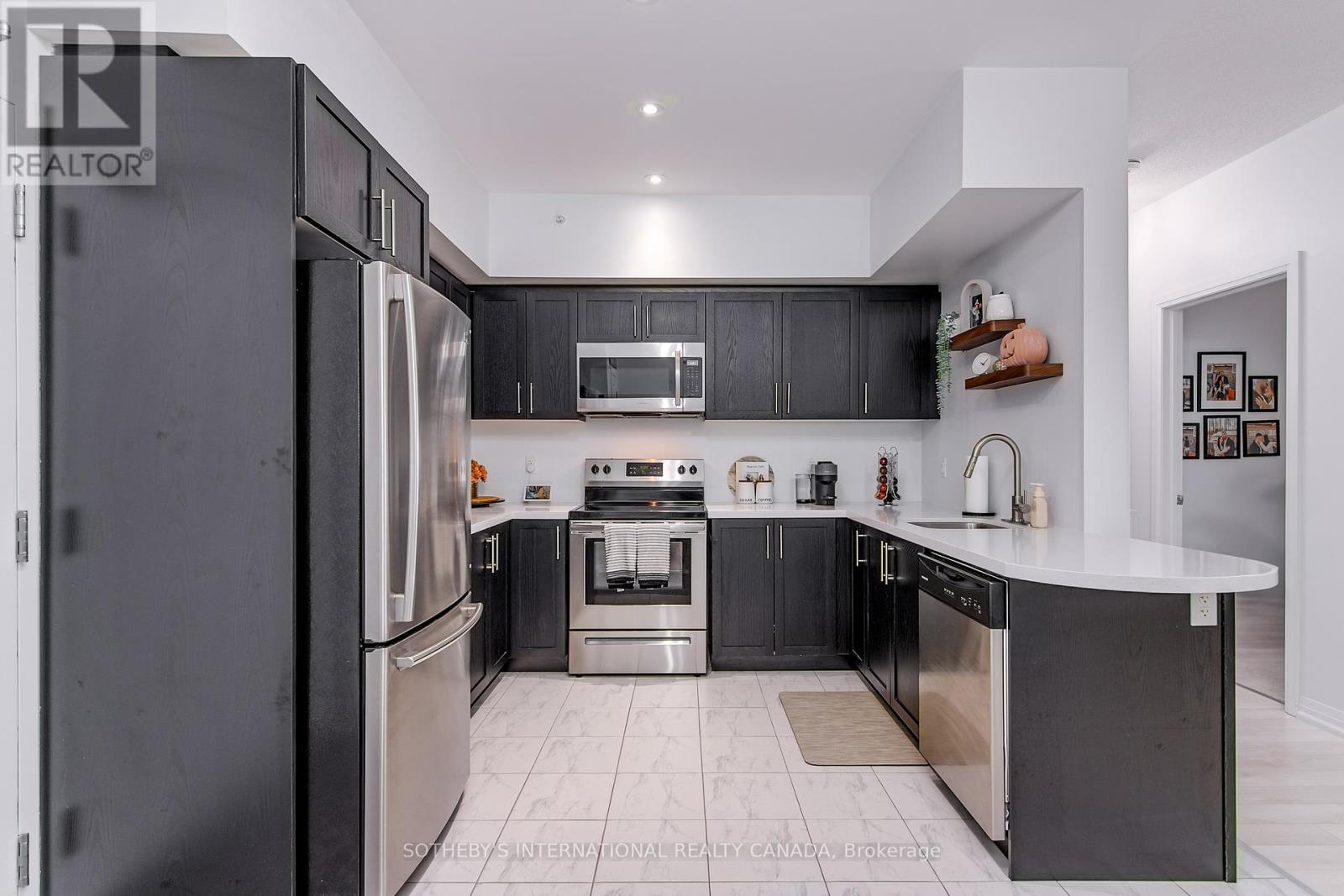 609 - 304 Essa Road, Barrie (Ardagh), Ontario  L4N 9C5 - Photo 4 - S12502730