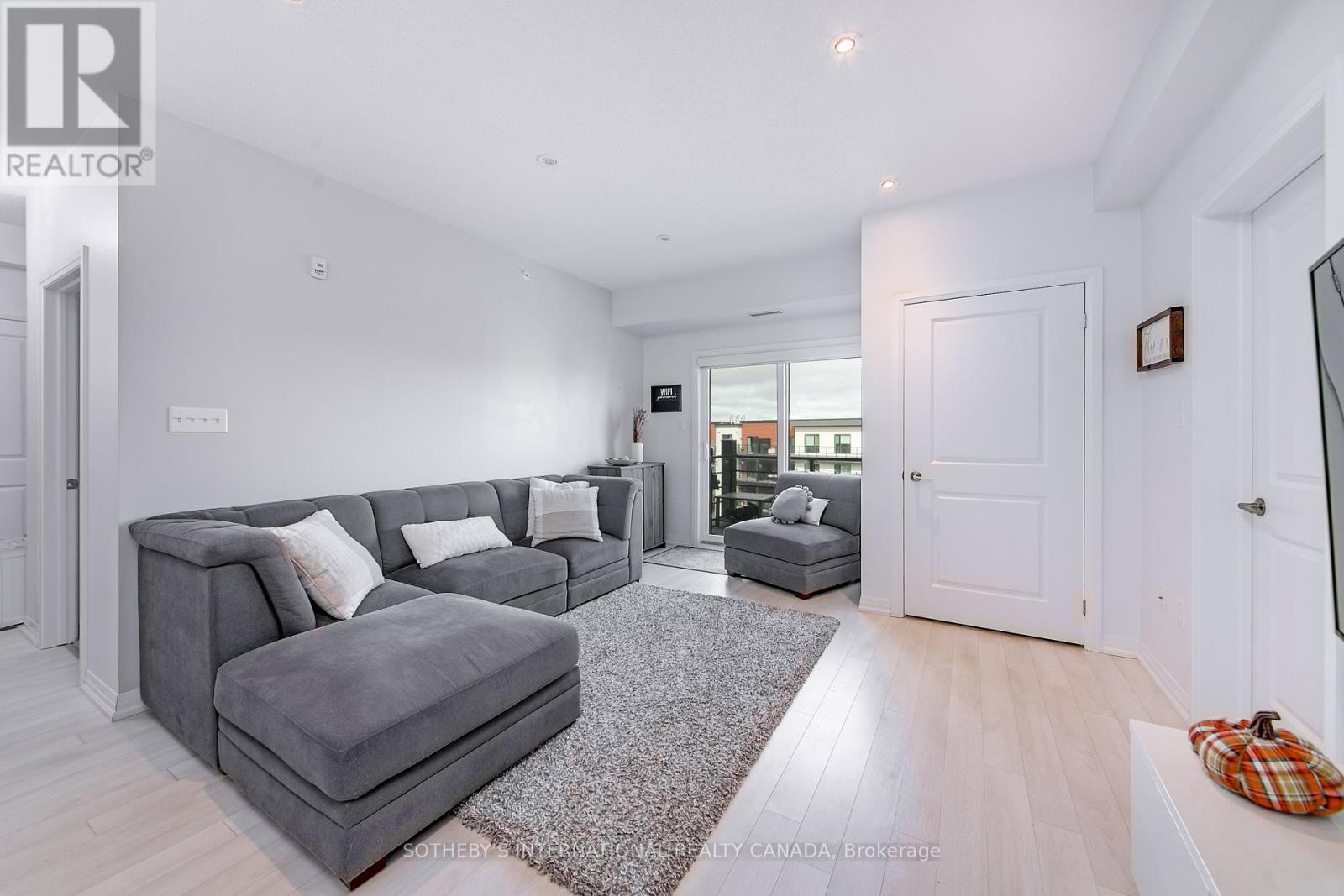 609 - 304 Essa Road, Barrie (Ardagh), Ontario  L4N 9C5 - Photo 7 - S12502730