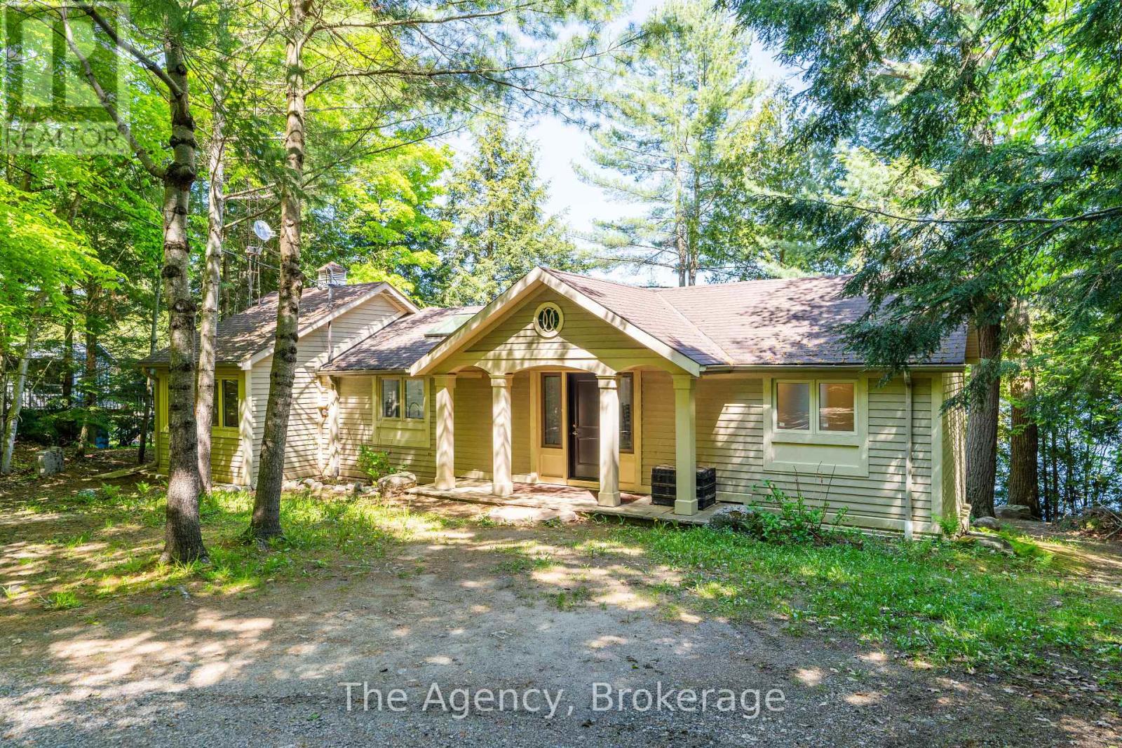1059 HALLET ROAD, Muskoka Lakes, Ontario