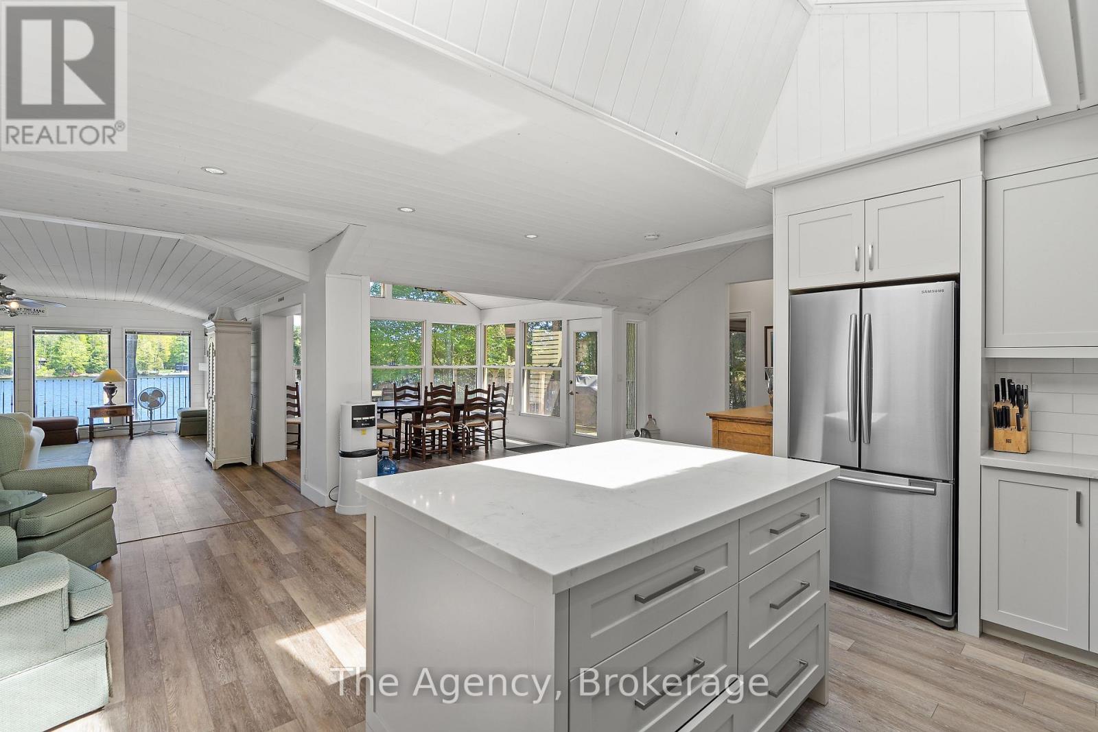 1059 Hallet Road, Muskoka Lakes, Ontario  P0B 1J0 - Photo 15 - X12502808