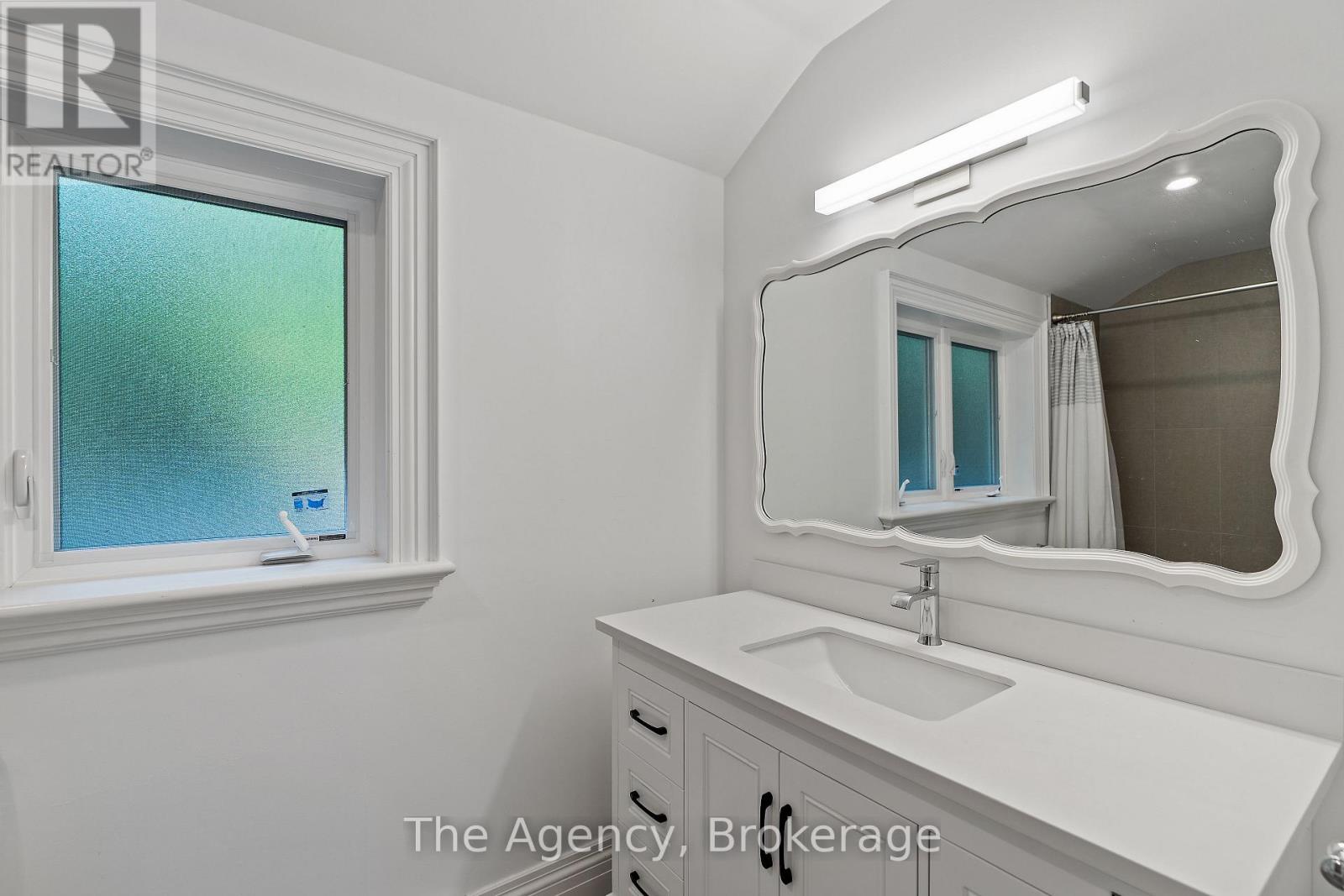 1059 Hallet Road, Muskoka Lakes, Ontario  P0B 1J0 - Photo 26 - X12502808