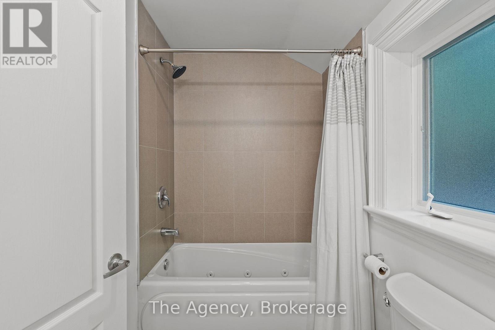 1059 Hallet Road, Muskoka Lakes, Ontario  P0B 1J0 - Photo 27 - X12502808