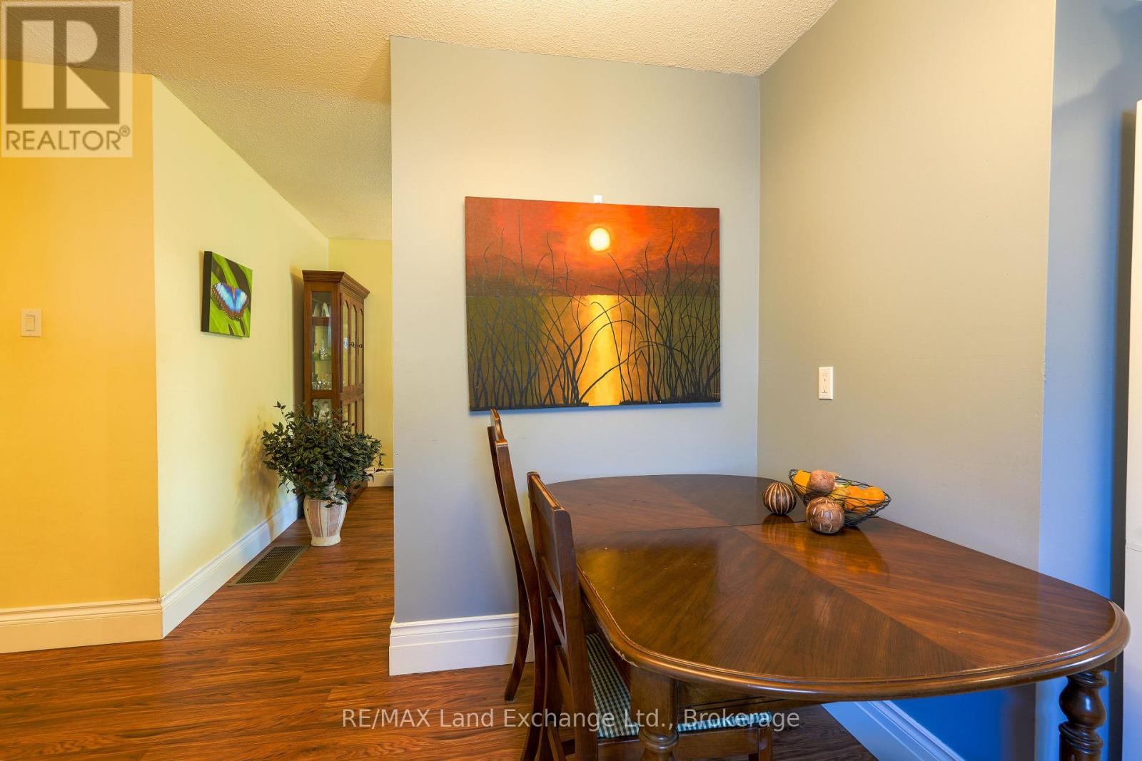 824 Andrew Malcolm Drive, Kincardine, Ontario  N2Z 1M6 - Photo 11 - X12502836