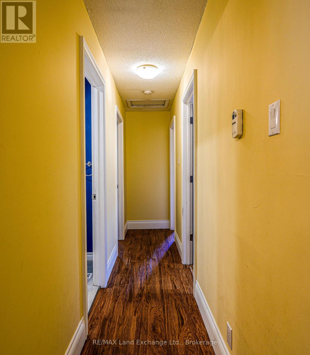 824 Andrew Malcolm Drive, Kincardine, Ontario  N2Z 1M6 - Photo 18 - X12502836