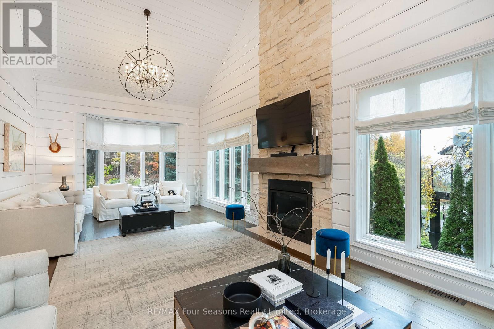 149 Aspen Way, Blue Mountains, Ontario  L9Y 0S7 - Photo 7 - X12502872