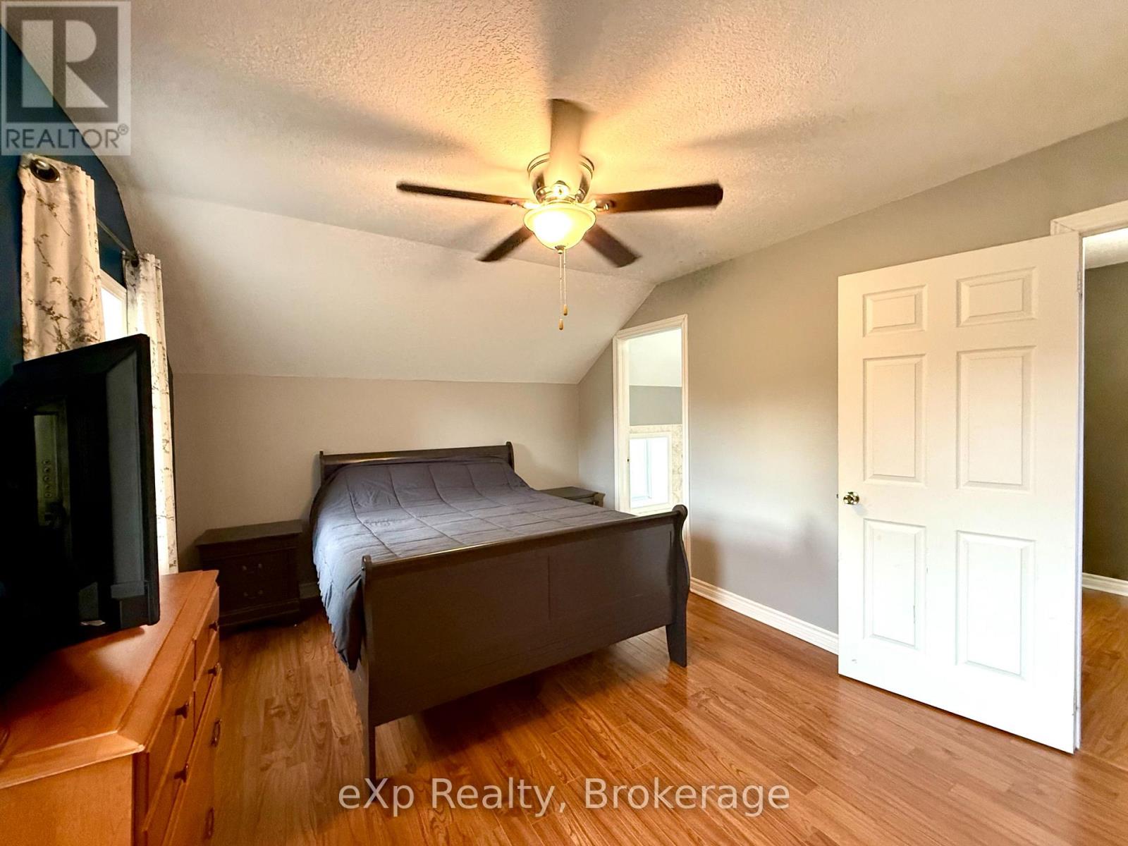 65 Elora Street N, Minto, Ontario  N0G 1M0 - Photo 16 - X12502924