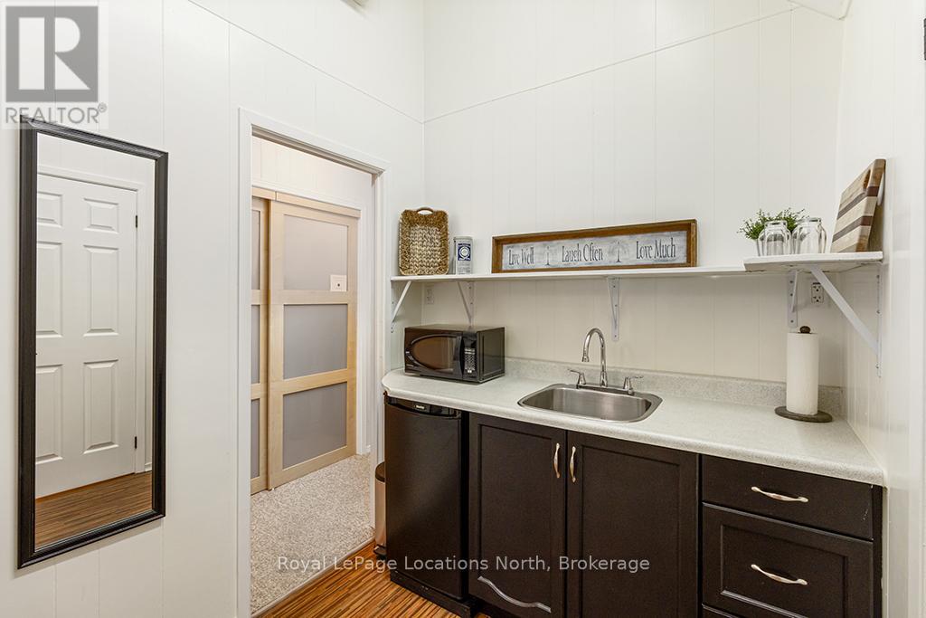 72 Colborne Street, Goderich, Ontario  N7A 2V9 - Photo 37 - X12503058