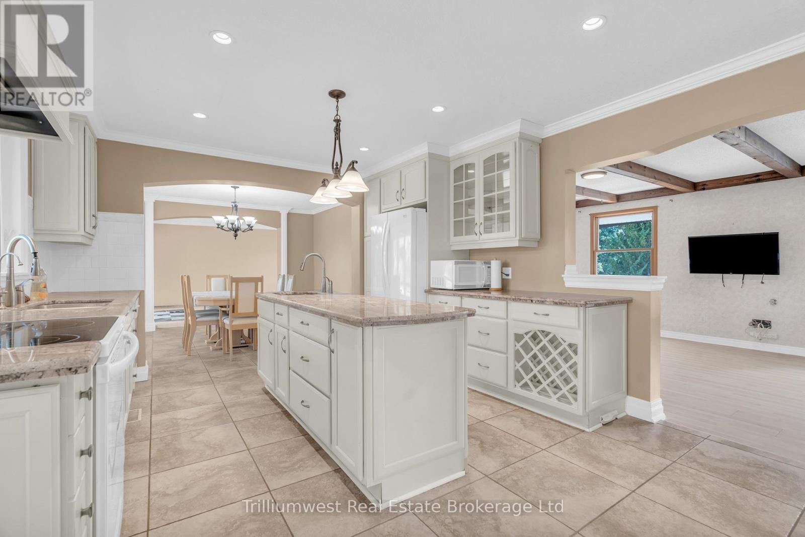 4502 Wellington Road 35 Road, Puslinch, Ontario  N1H 6J3 - Photo 10 - X12503064