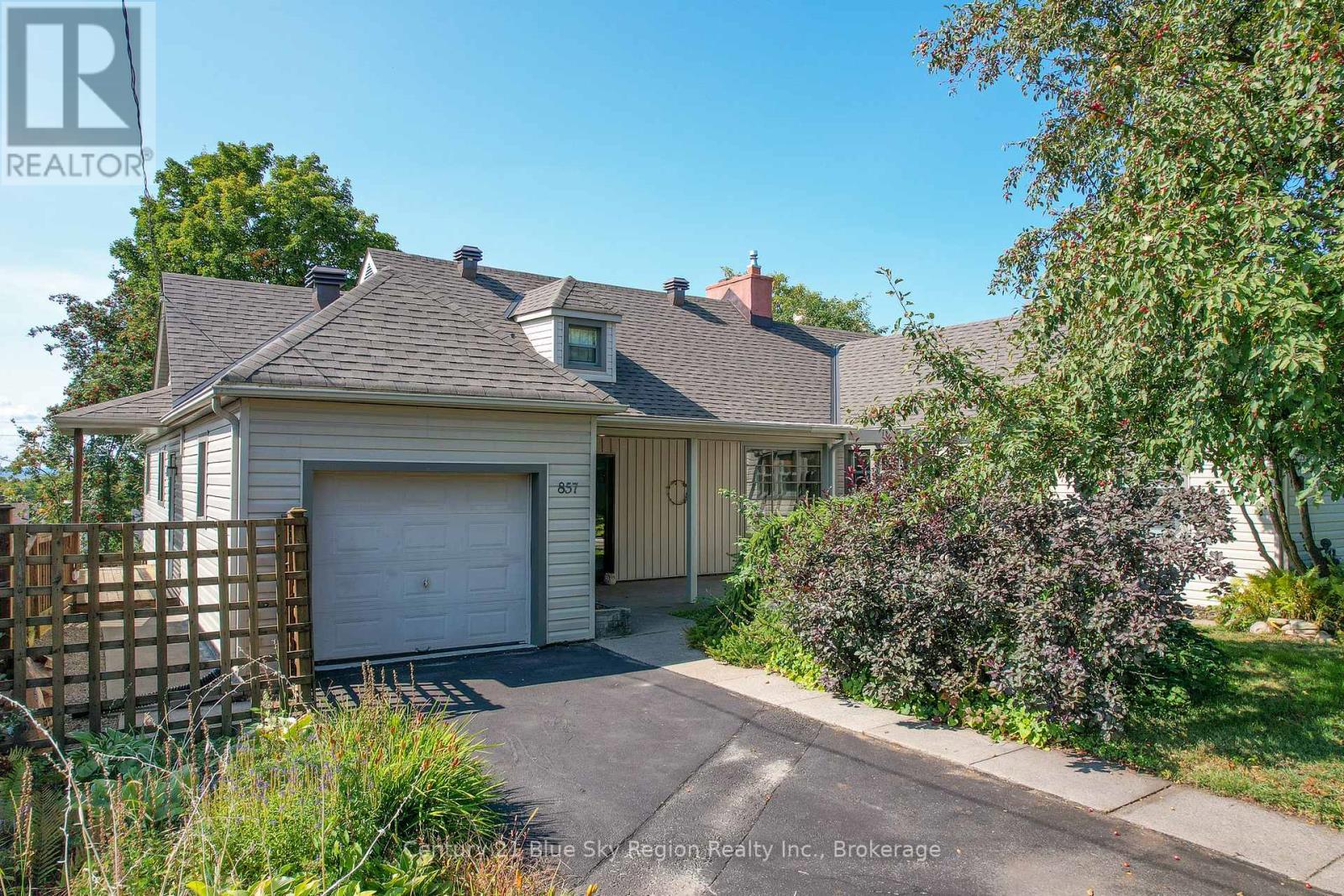 857 BOURKE STREET, North Bay, Ontario