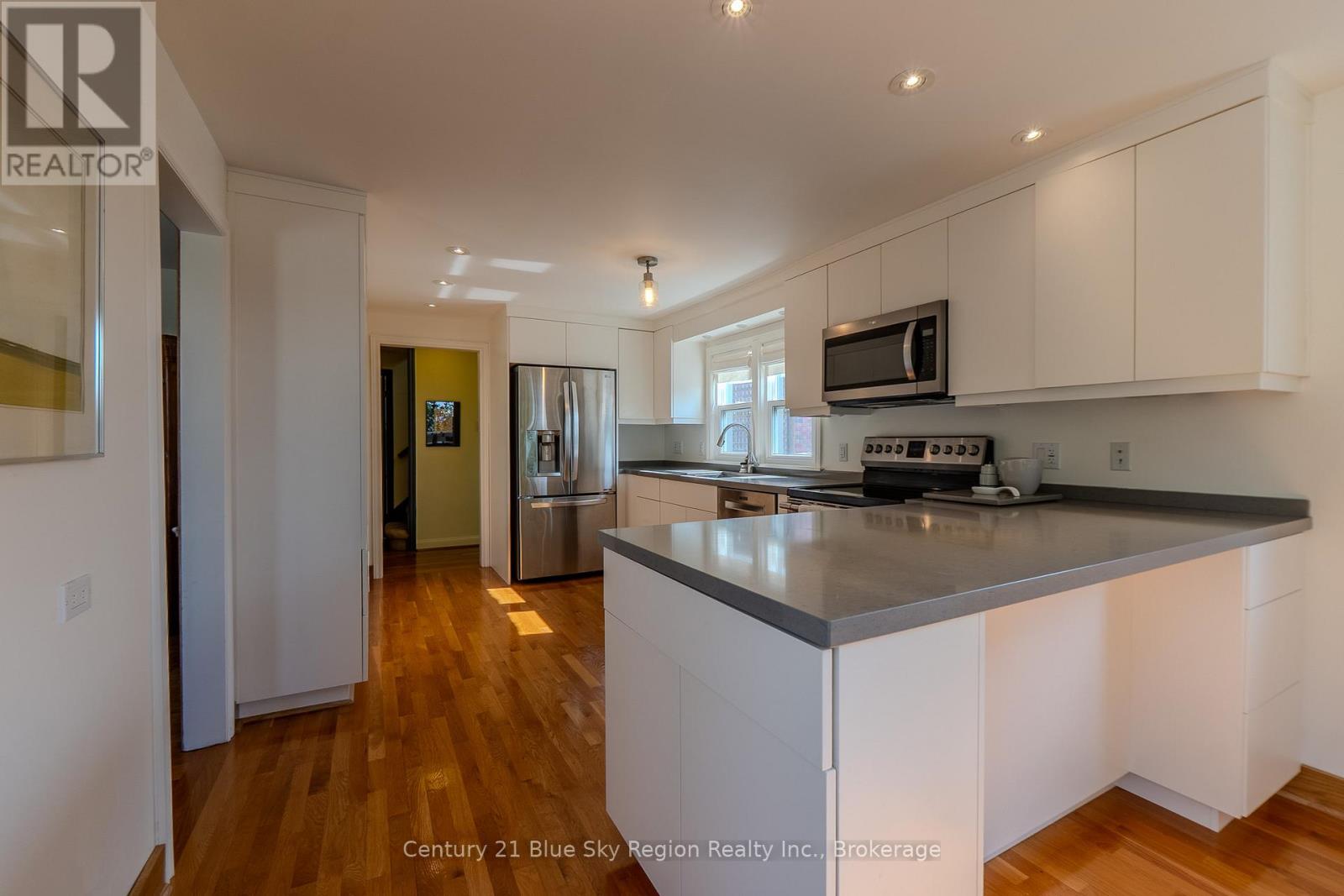 857 Bourke Street, North Bay, Ontario P1B 3K5 - Photo 17 - X12403723