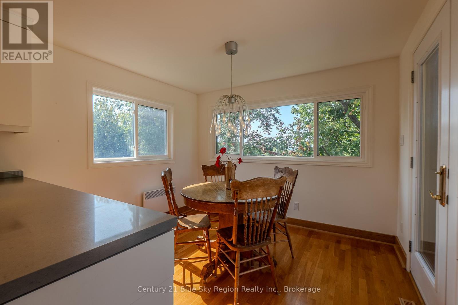 857 Bourke Street, North Bay, Ontario P1B 3K5 - Photo 15 - X12403723