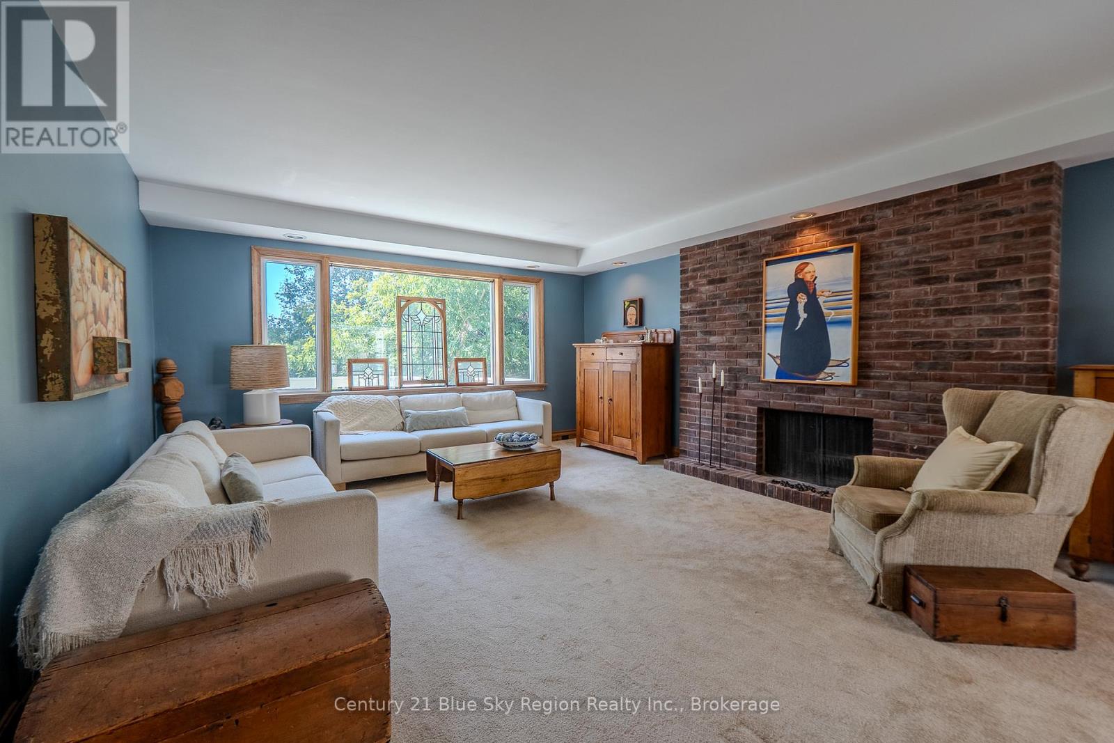 857 Bourke Street, North Bay, Ontario P1B 3K5 - Photo 5 - X12403723