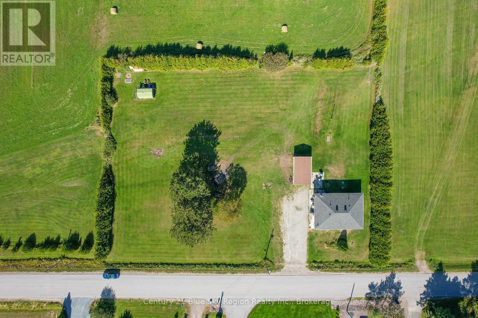 781 Lalande Road, West Nipissing, Ontario P2B 2V3 - Photo 42 - X12418548