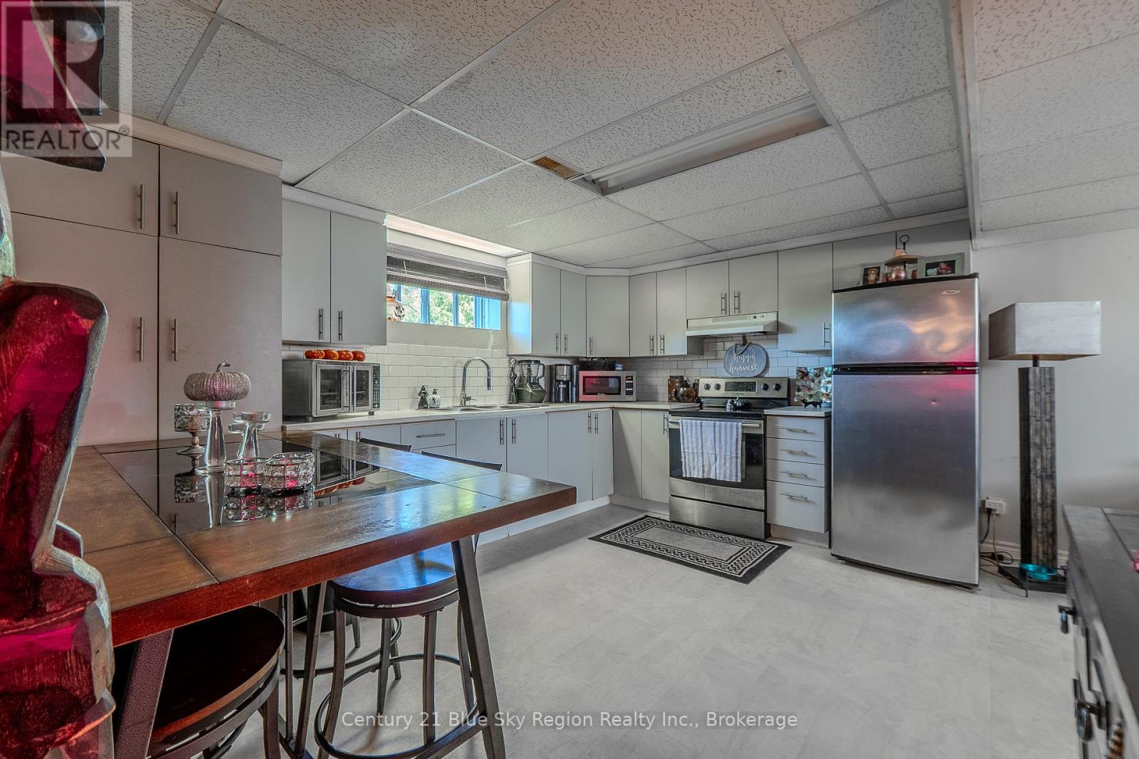 781 Lalande Road, West Nipissing, Ontario P2B 2V3 - Photo 22 - X12418548