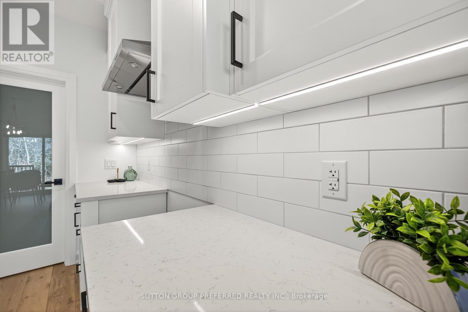 Photo 9 of 29 for 22 - 175 Glengariff Drive