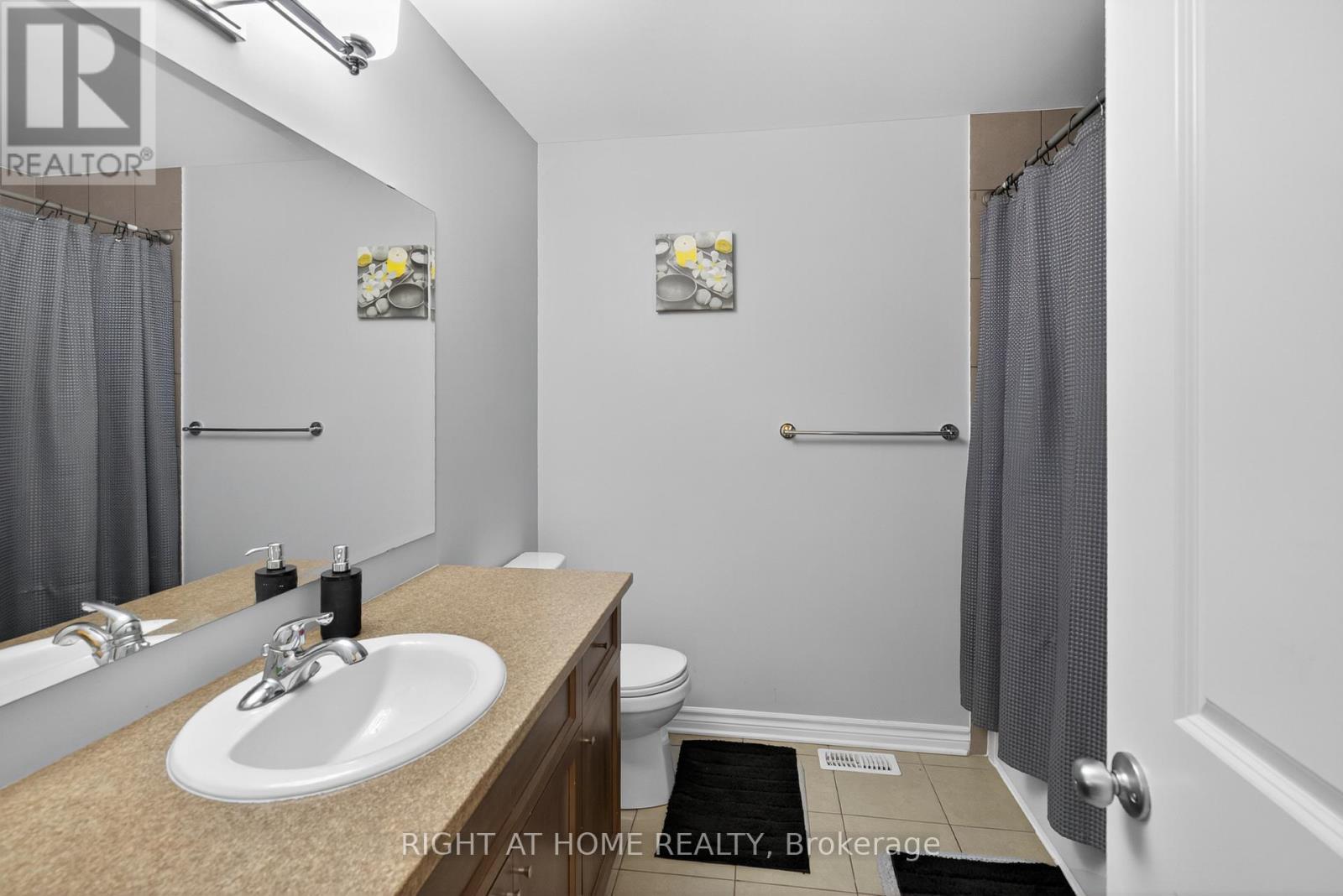 772 Cedar Creek Drive, Ottawa, Ontario  K1T 0B2 - Photo 16 - X12481959