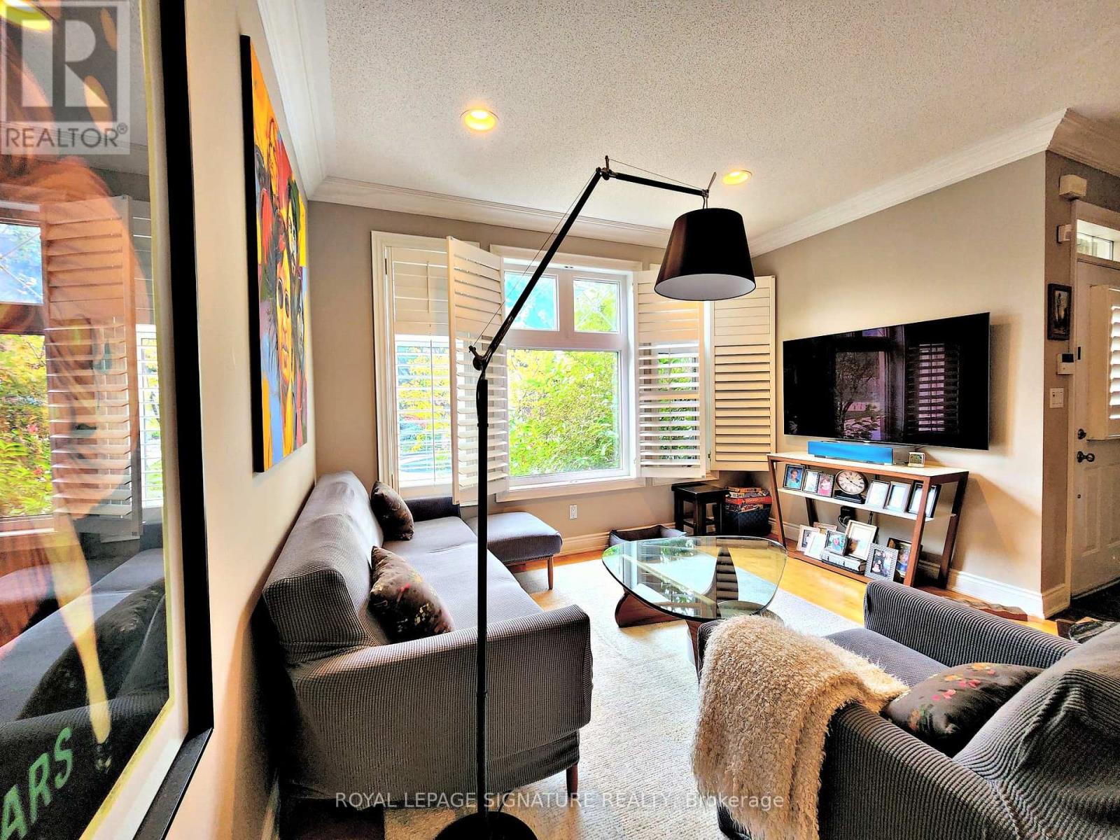 275 Dalesford Road, Toronto, Ontario  M8Y 1G4 - Photo 5 - W12502634