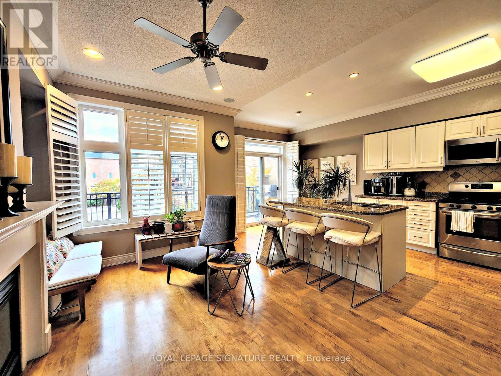 275 Dalesford Road, Toronto, Ontario  M8Y 1G4 - Photo 7 - W12502634