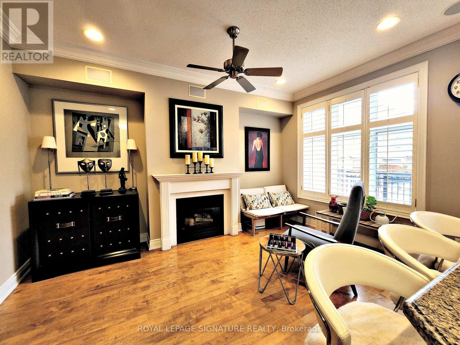 275 Dalesford Road, Toronto, Ontario  M8Y 1G4 - Photo 8 - W12502634