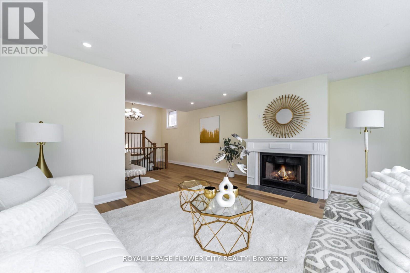 4 Natalie Court E, Brampton, Ontario  L6S 5T2 - Photo 17 - W12502646