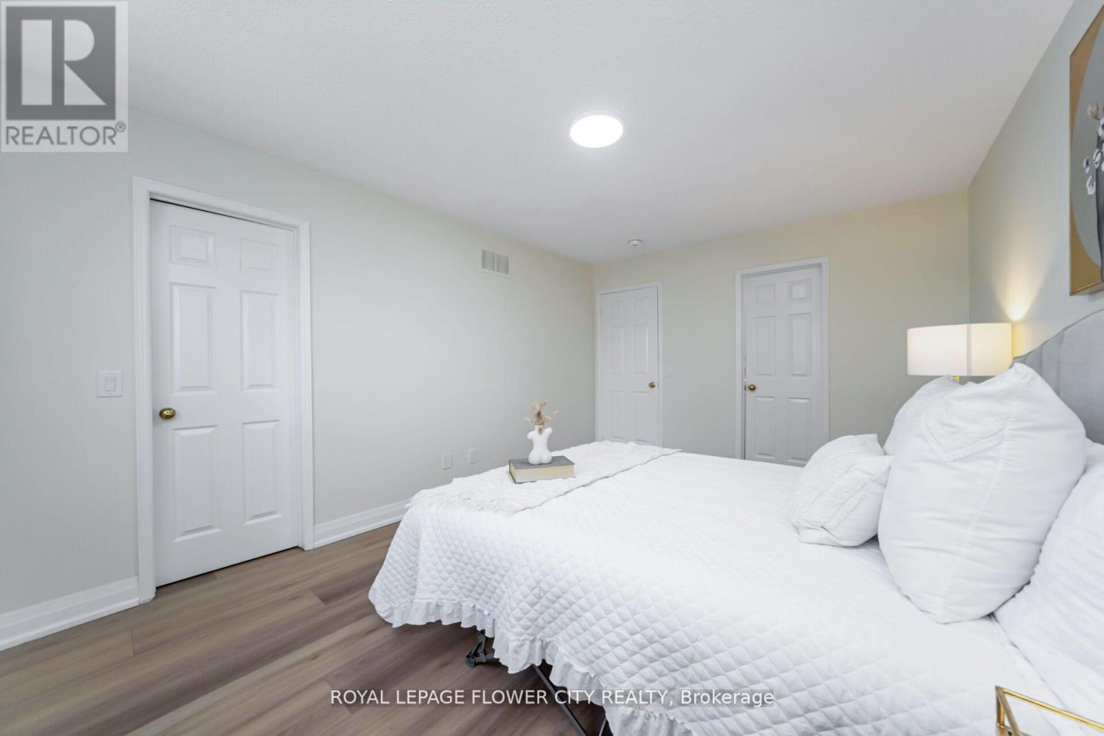 4 Natalie Court E, Brampton, Ontario  L6S 5T2 - Photo 21 - W12502646