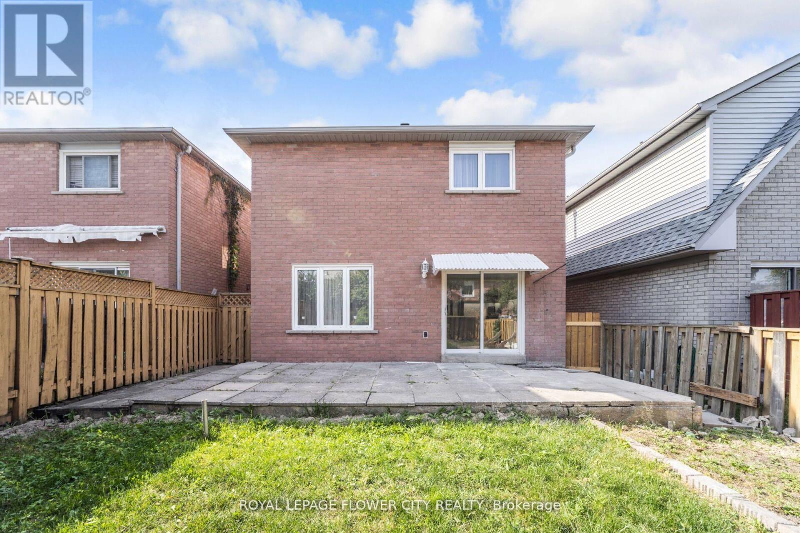 4 Natalie Court E, Brampton, Ontario  L6S 5T2 - Photo 43 - W12502646