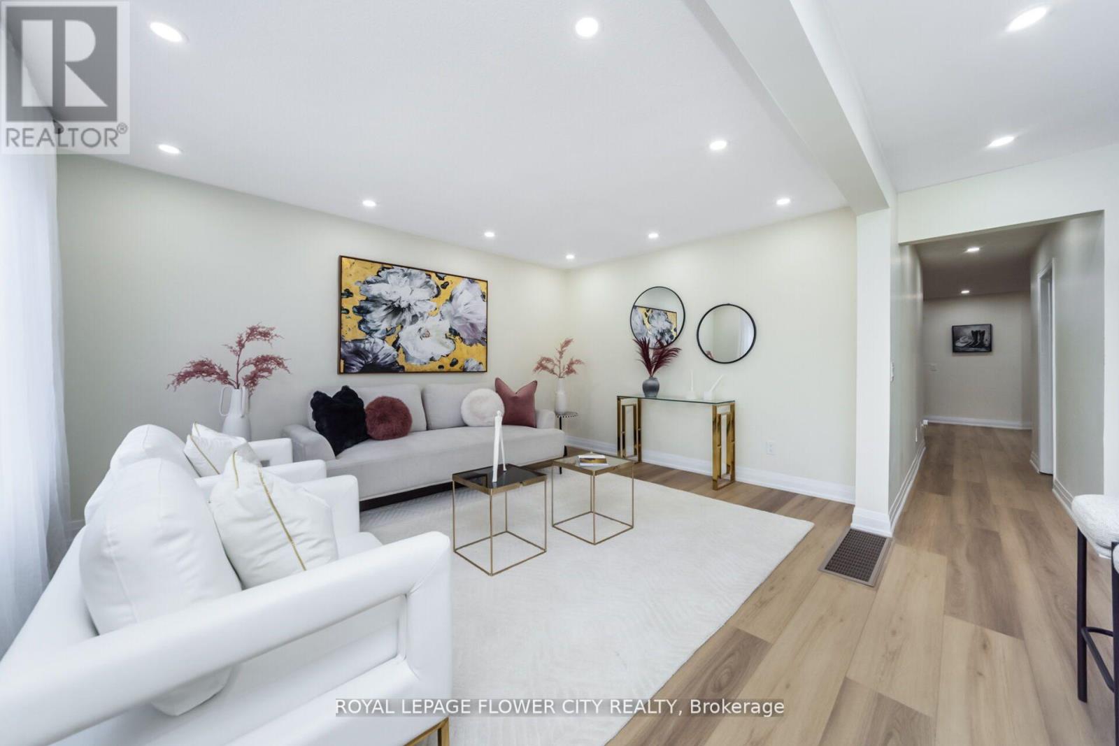 4 Natalie Court E, Brampton, Ontario  L6S 5T2 - Photo 7 - W12502646