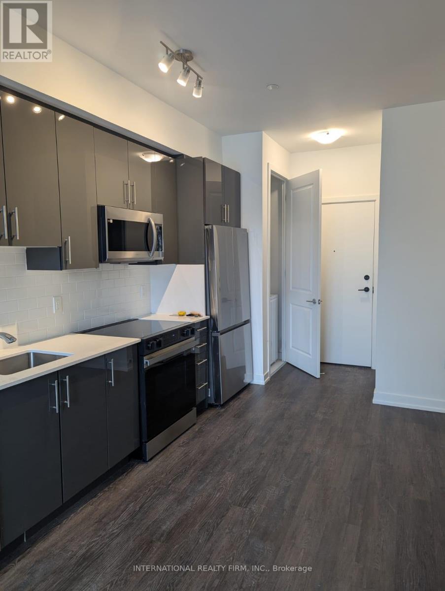 102 - 556 Marlee Avenue, Toronto, Ontario  M6B 0B1 - Photo 6 - W12502656