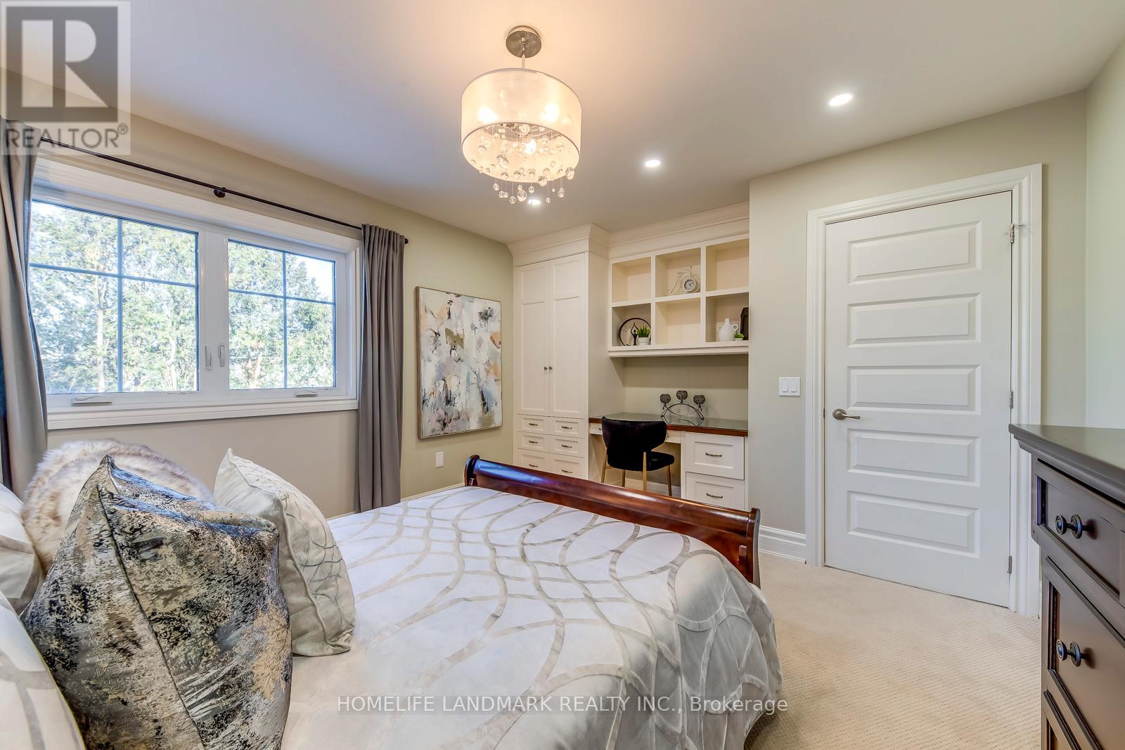 214 Waneta Drive, Oakville, Ontario  L6K 2T5 - Photo 32 - W12502712