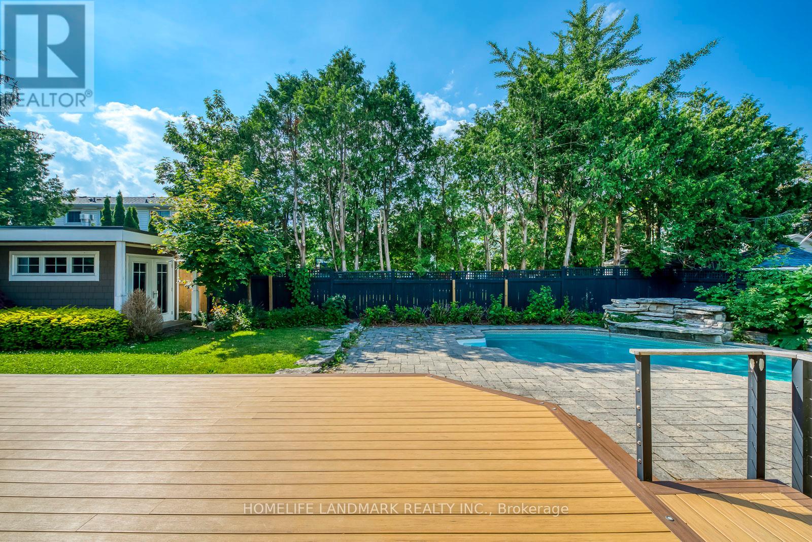 214 Waneta Drive, Oakville, Ontario  L6K 2T5 - Photo 46 - W12502712