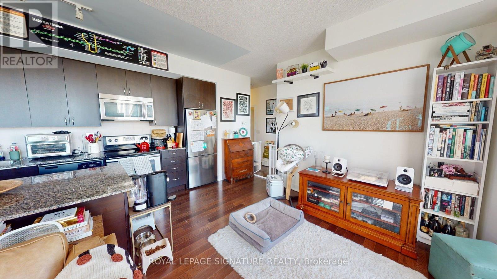 704 - 1638 Bloor Street W, Toronto, Ontario  M6P 0A6 - Photo 4 - W12502726