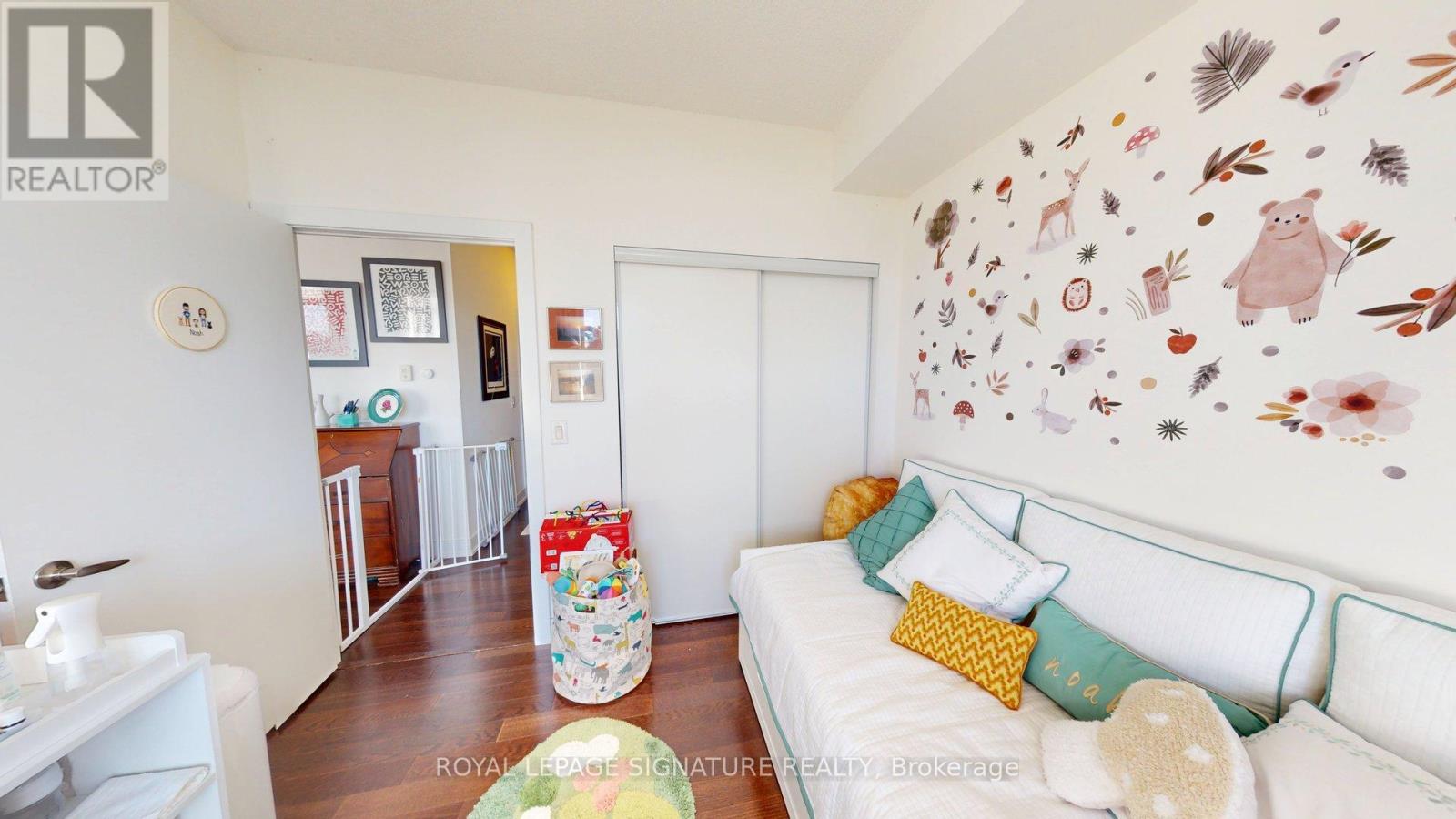 704 - 1638 Bloor Street W, Toronto, Ontario  M6P 0A6 - Photo 8 - W12502726