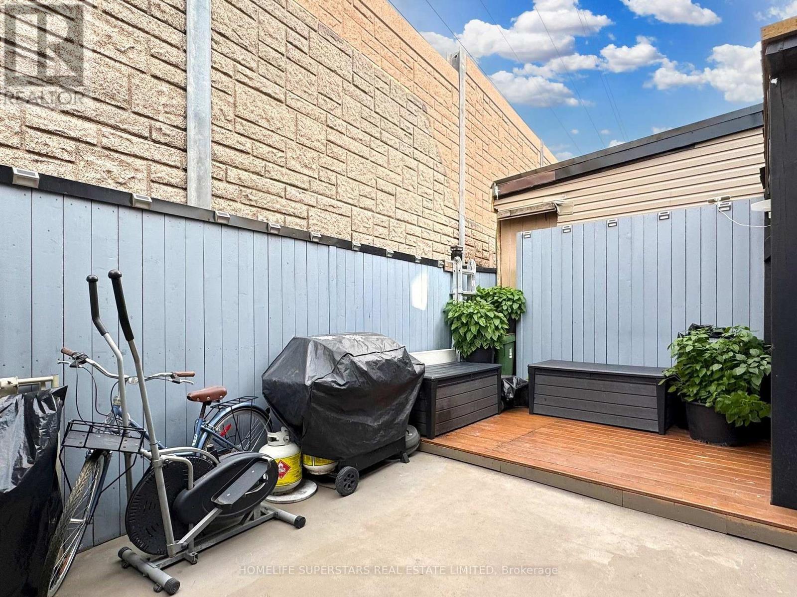 257 Prescott Avenue, Toronto, Ontario  M6N 3G9 - Photo 41 - W12502728