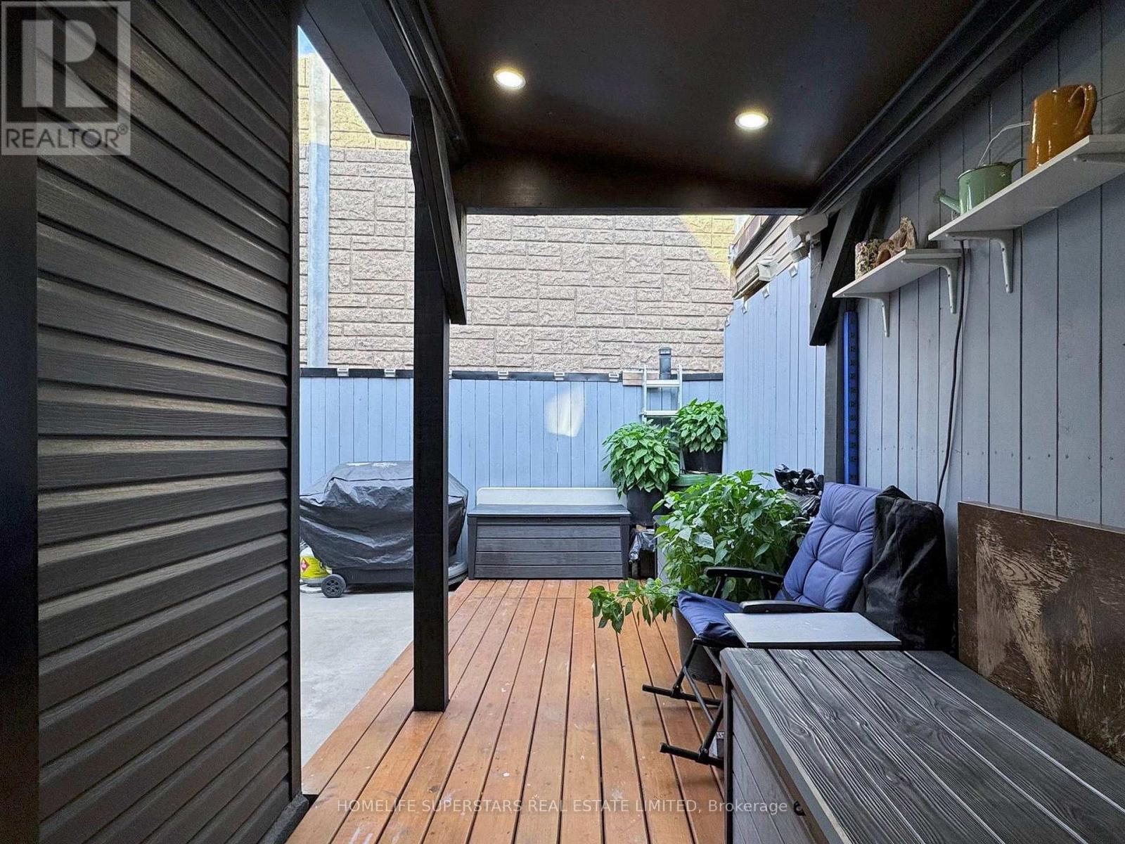 257 Prescott Avenue, Toronto, Ontario  M6N 3G9 - Photo 42 - W12502728