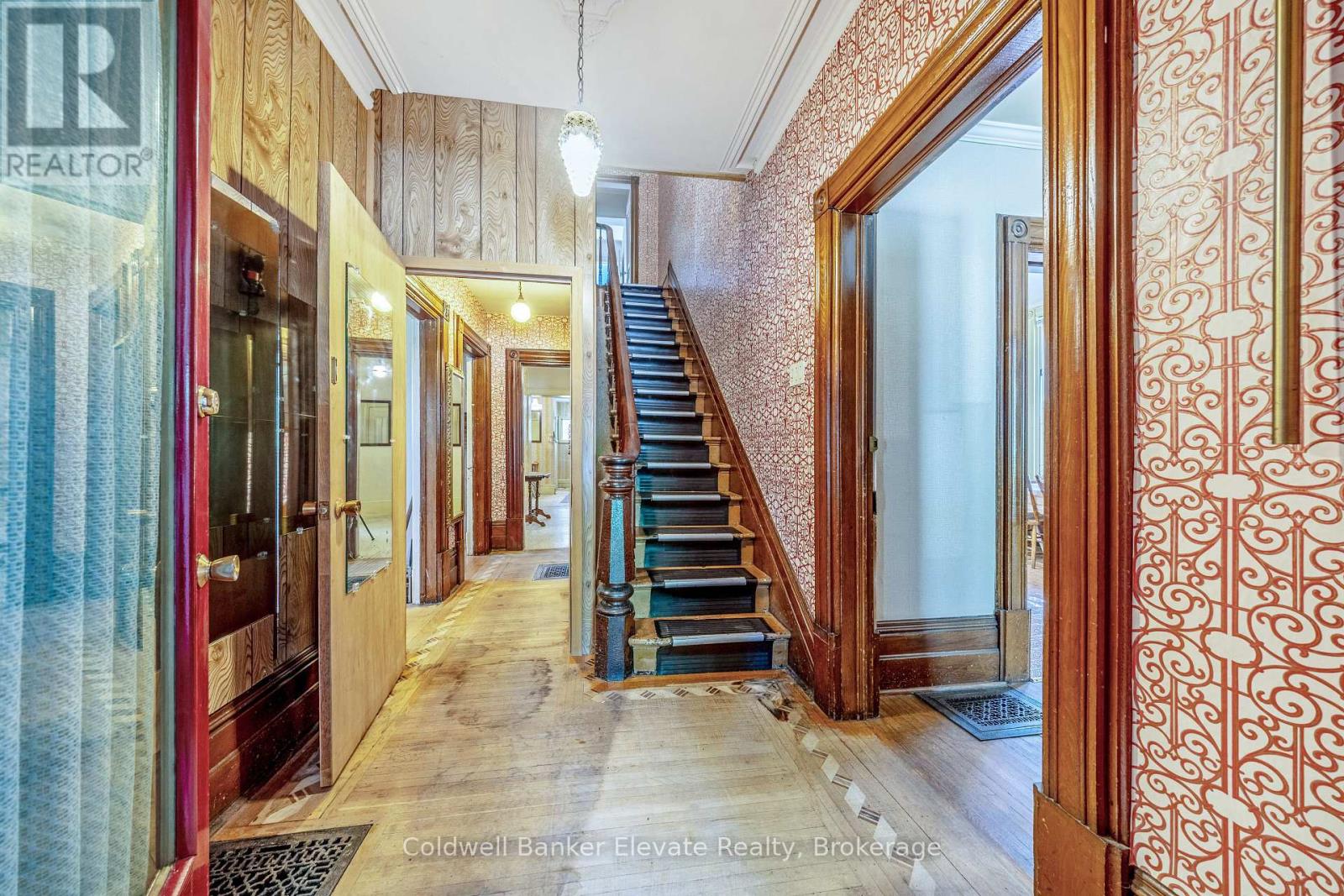 53 Willow Street N, Halton Hills, Ontario  L7J 1Z8 - Photo 13 - W12502734