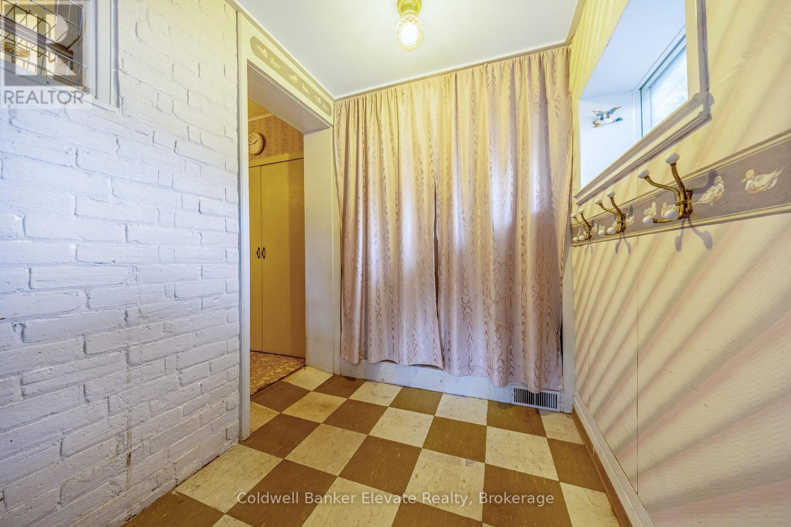 53 Willow Street N, Halton Hills, Ontario  L7J 1Z8 - Photo 22 - W12502734