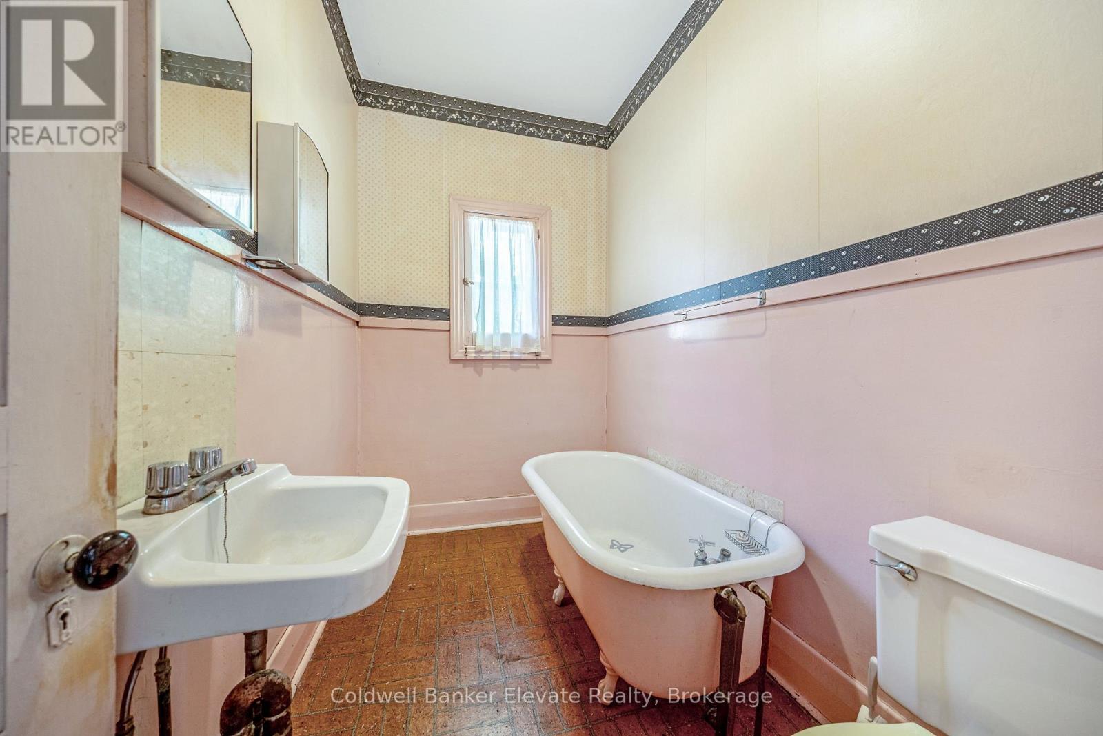 53 Willow Street N, Halton Hills, Ontario  L7J 1Z8 - Photo 34 - W12502734