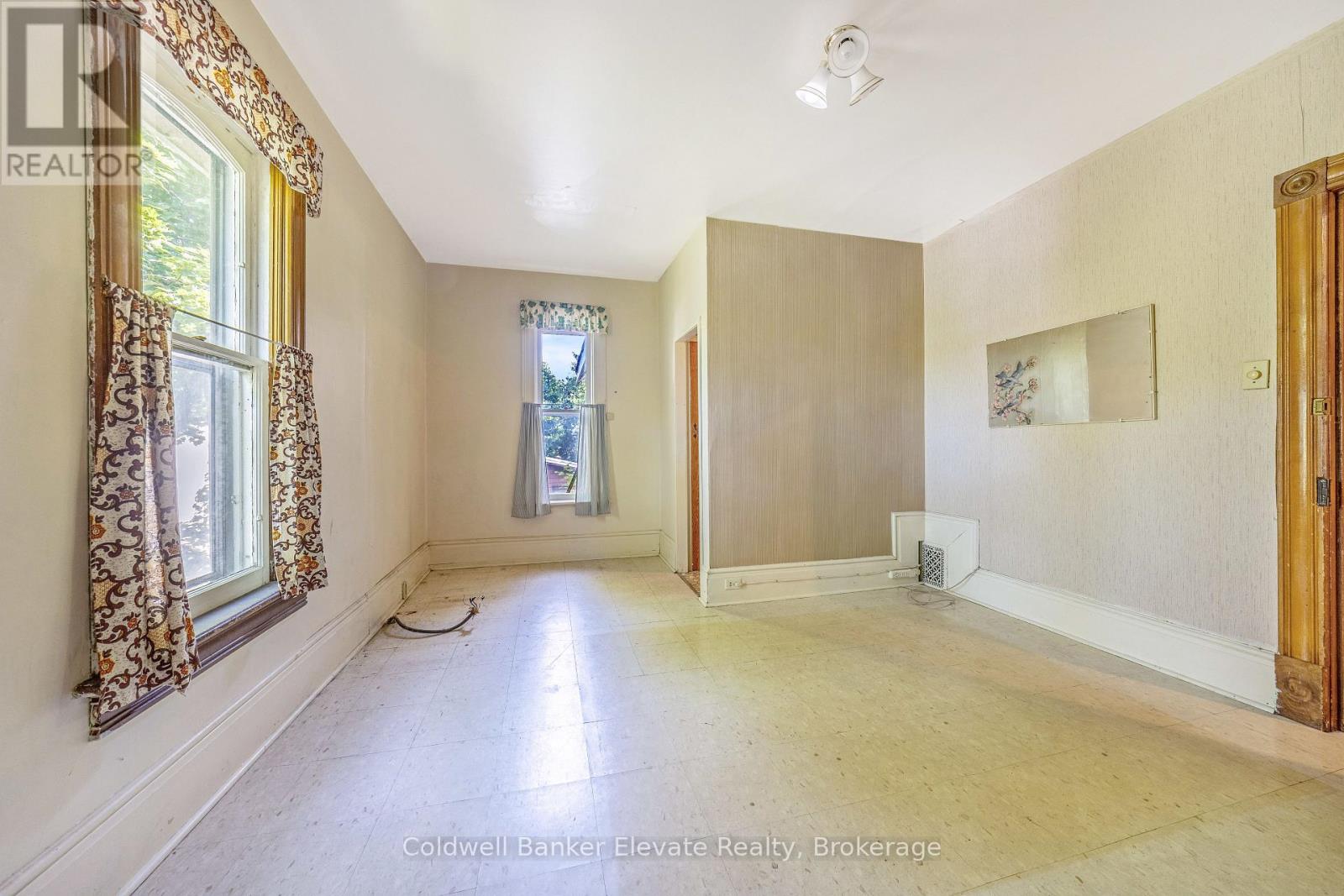 53 Willow Street N, Halton Hills, Ontario  L7J 1Z8 - Photo 38 - W12502734