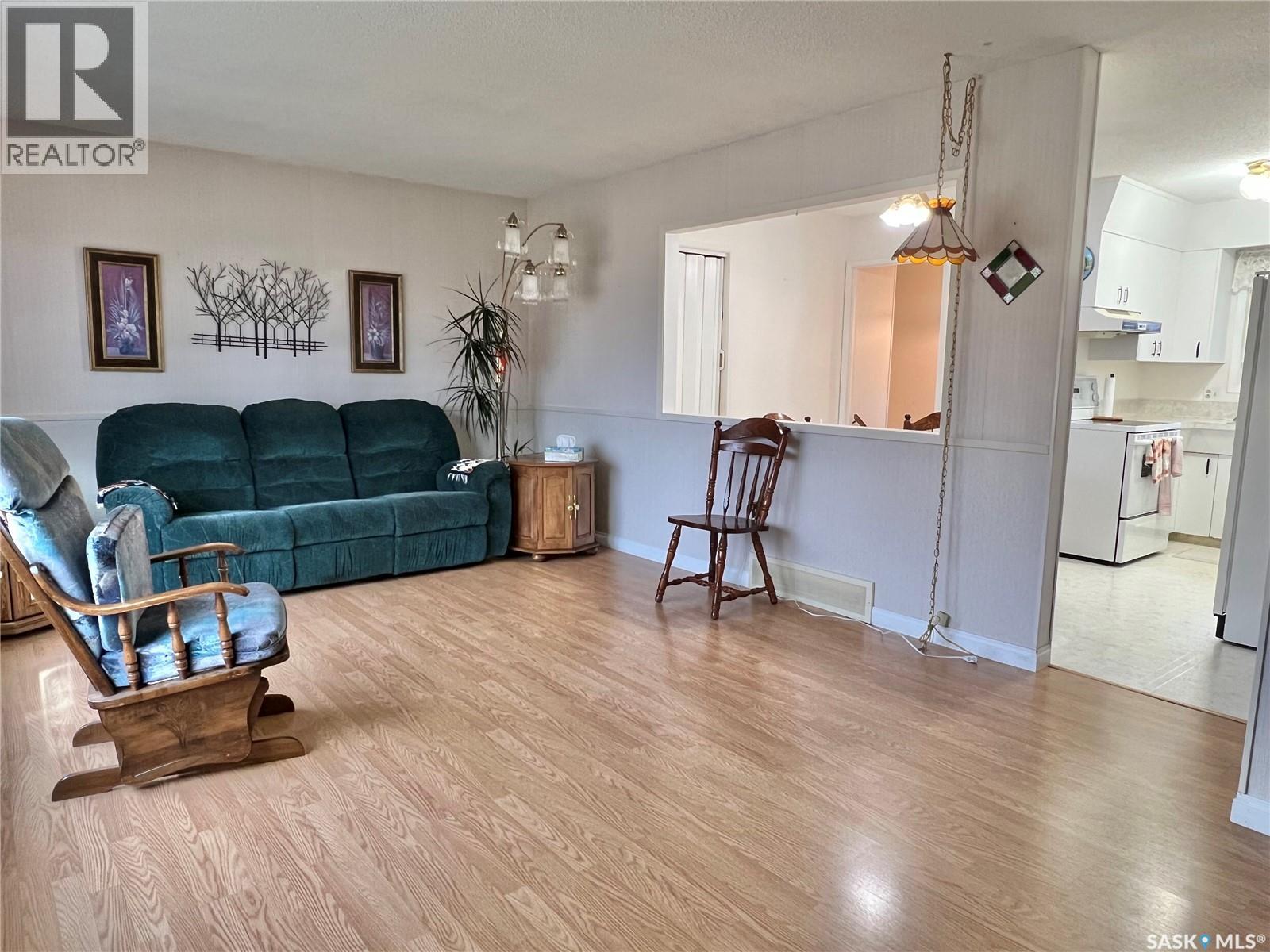 103 Kennedy Drive, Melfort, Saskatchewan  S0E 1A0 - Photo 10 - SK022253