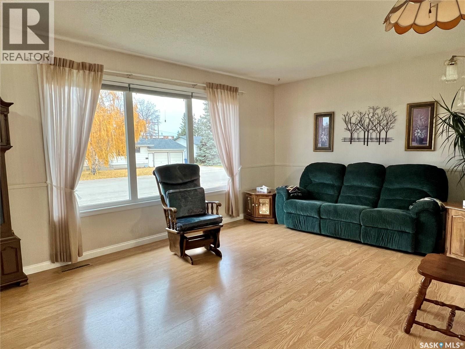 103 Kennedy Drive, Melfort, Saskatchewan  S0E 1A0 - Photo 11 - SK022253